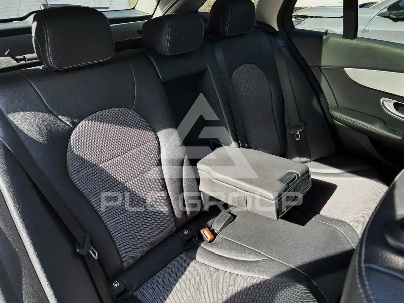 2019 Mercedes Benz C 220