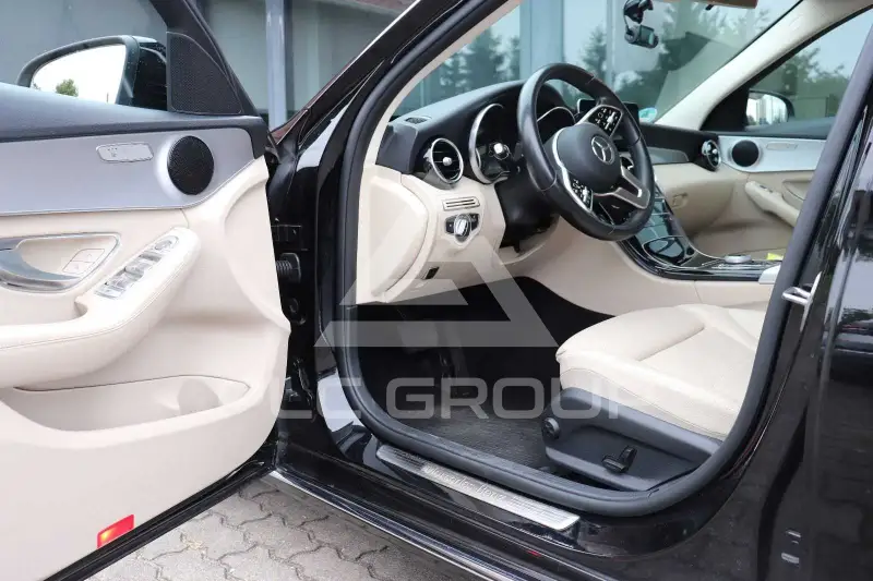 2019 Mercedes Benz C 220