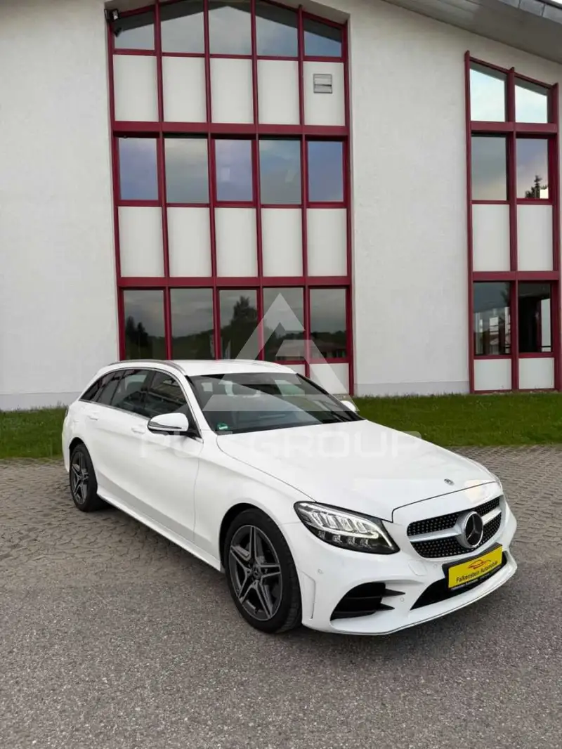 2019 Mercedes Benz C 220
