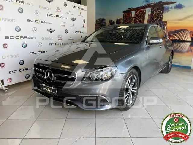 2019 Mercedes Benz E 200