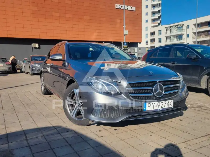 2019 Mercedes Benz E 200