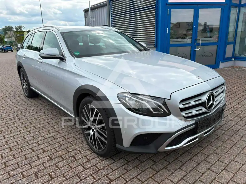2019 Mercedes Benz E 220