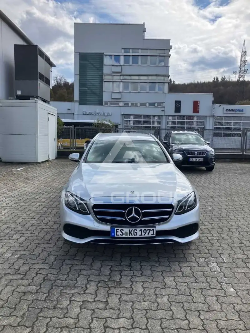 2019 Mercedes Benz E 220