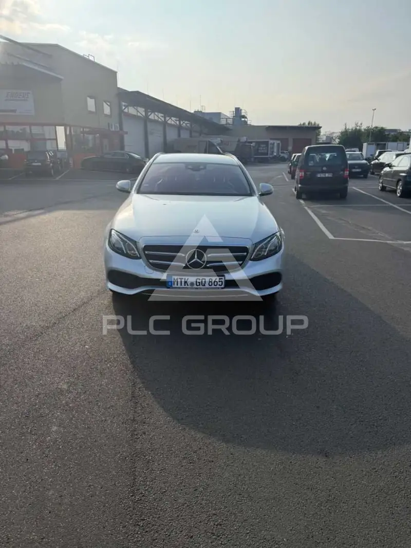 2019 Mercedes Benz E 220