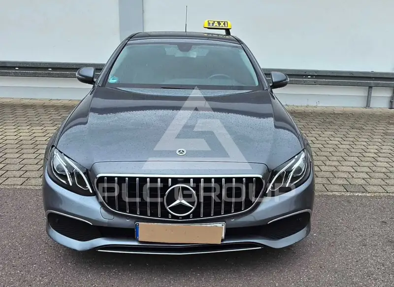2019 Mercedes Benz E 220