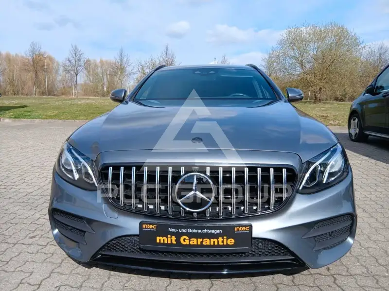 2019 Mercedes Benz E 220