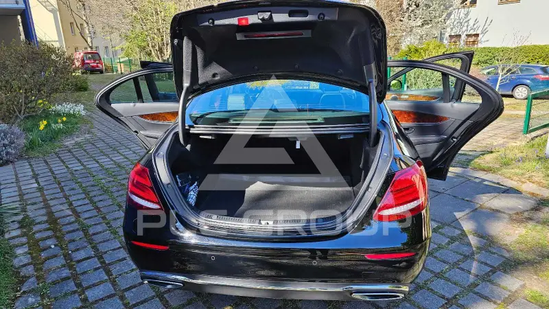 2019 Mercedes Benz E 220