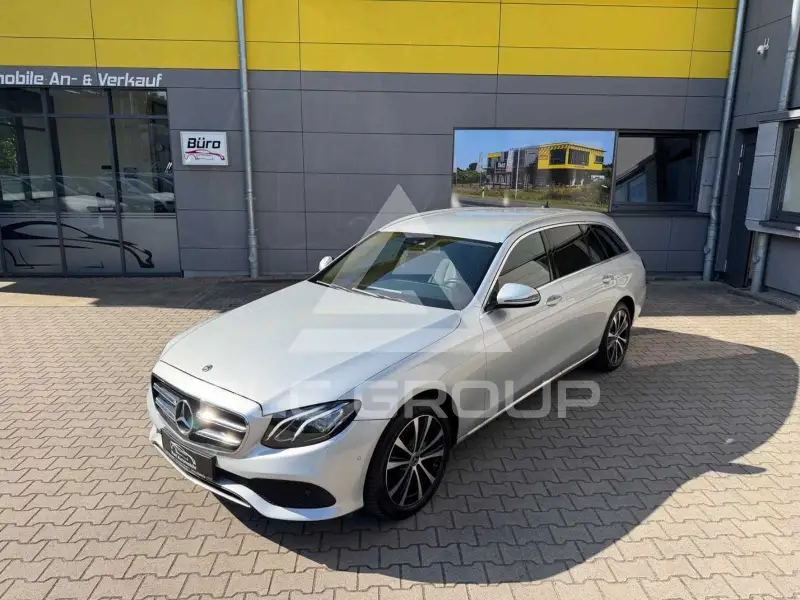 2019 Mercedes Benz E 220