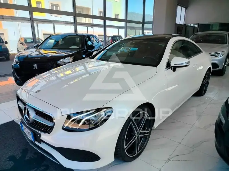 2019 Mercedes Benz E 220