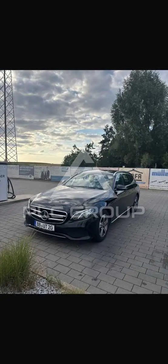 2019 Mercedes Benz E 220