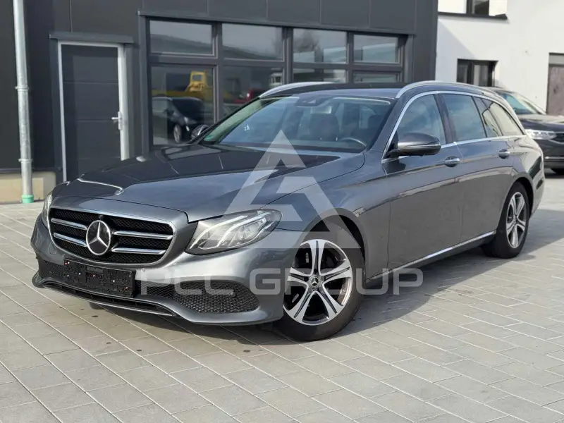 2019 Mercedes Benz E 220