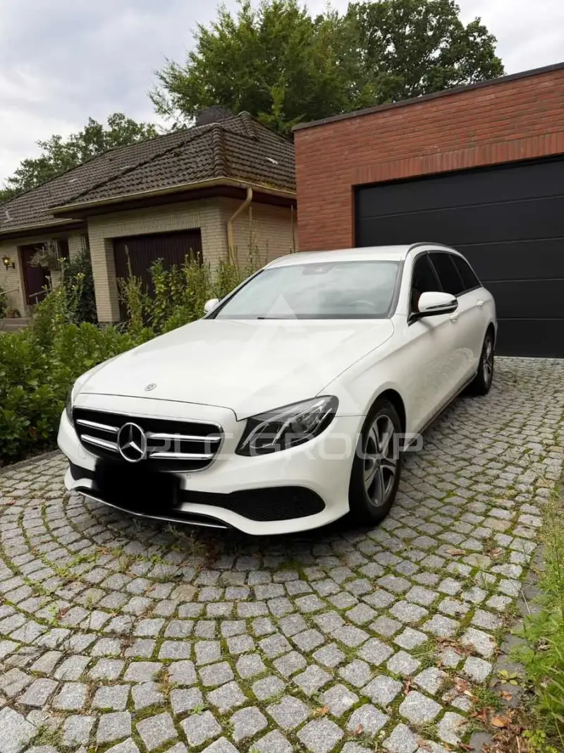 2019 Mercedes Benz E 220