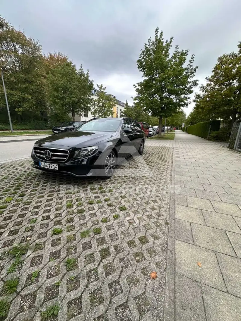 2019 Mercedes Benz E 220