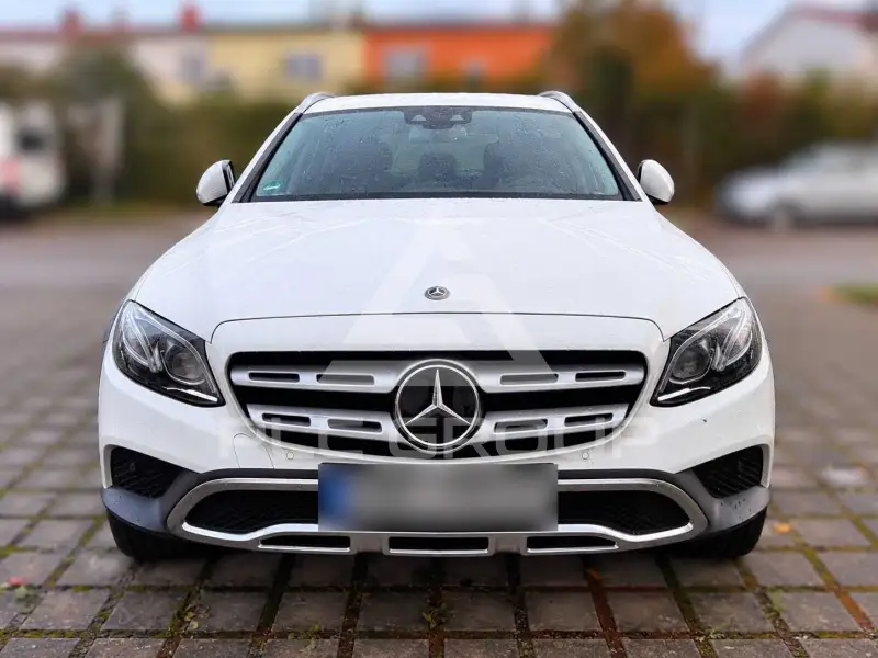 2019 Mercedes Benz E 220