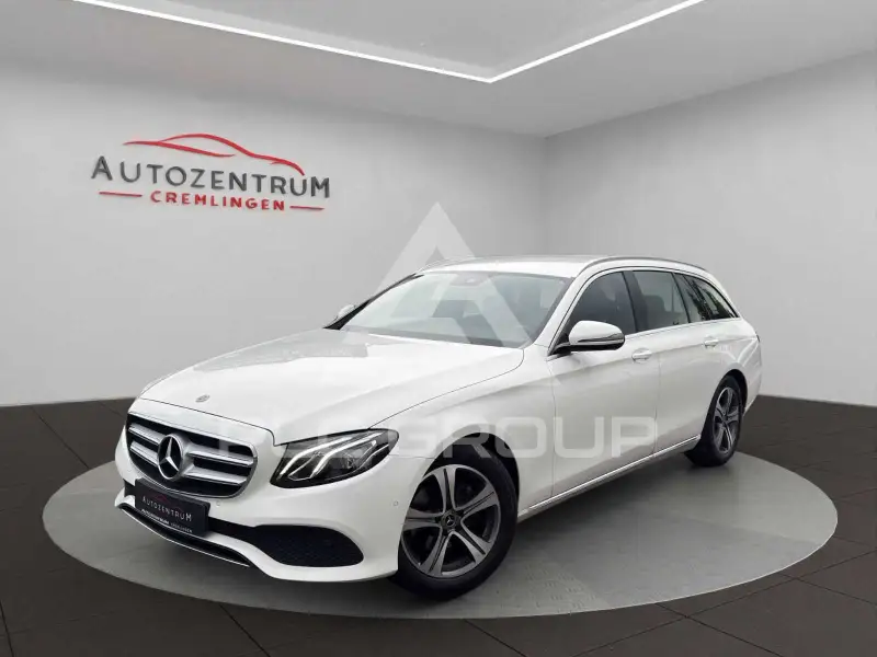 2019 Mercedes Benz E 220