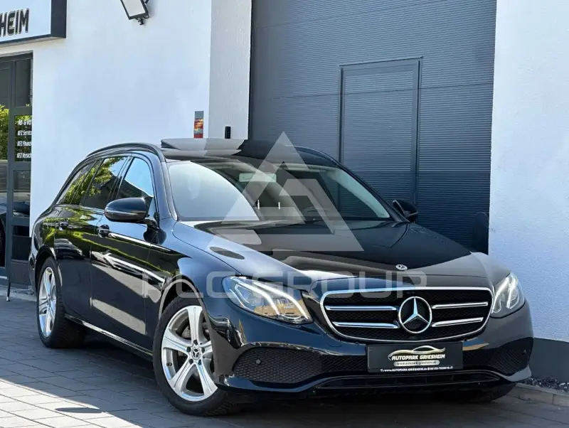 2019 Mercedes Benz E 220