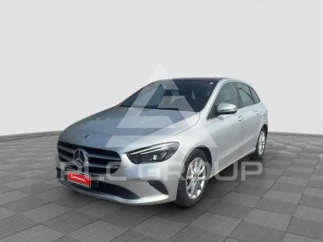 2019 Mercedes Benz B 180