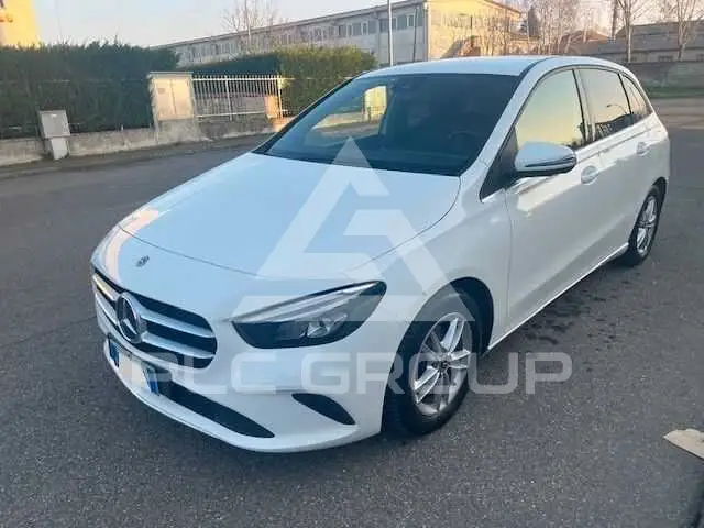 2019 Mercedes Benz B 180