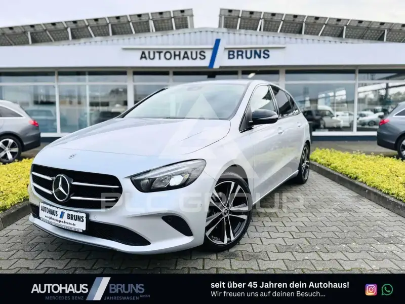2019 Mercedes Benz B 180