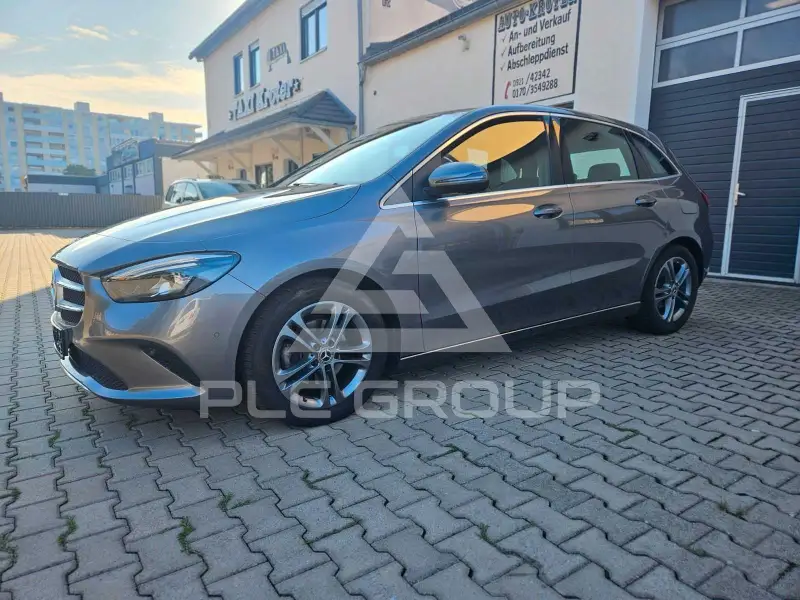 2019 Mercedes Benz B 180