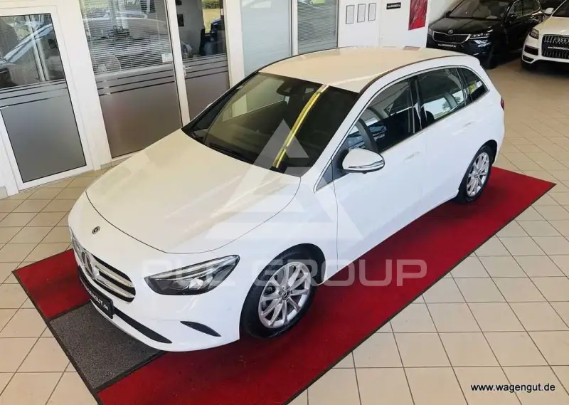 2019 Mercedes Benz B 180