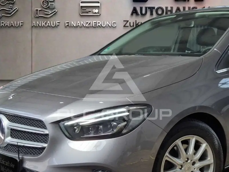 2019 Mercedes Benz B 180