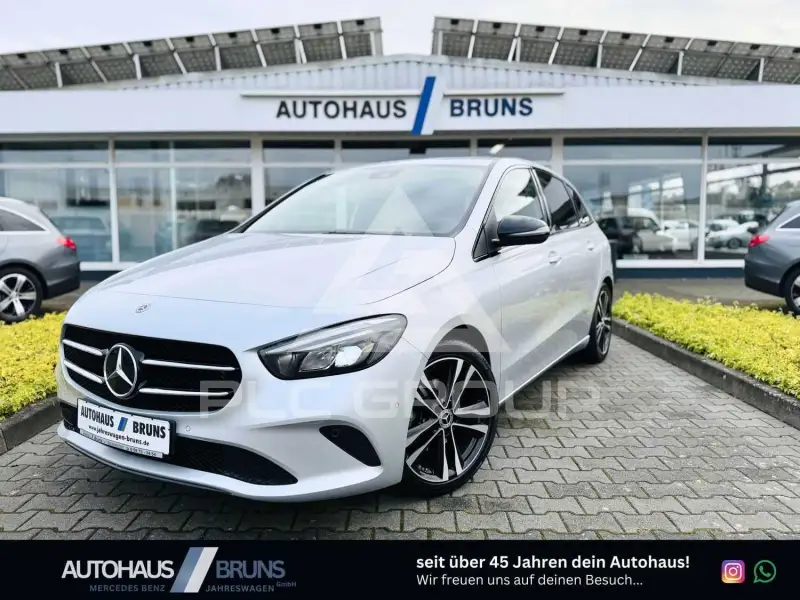 2019 Mercedes Benz B 180