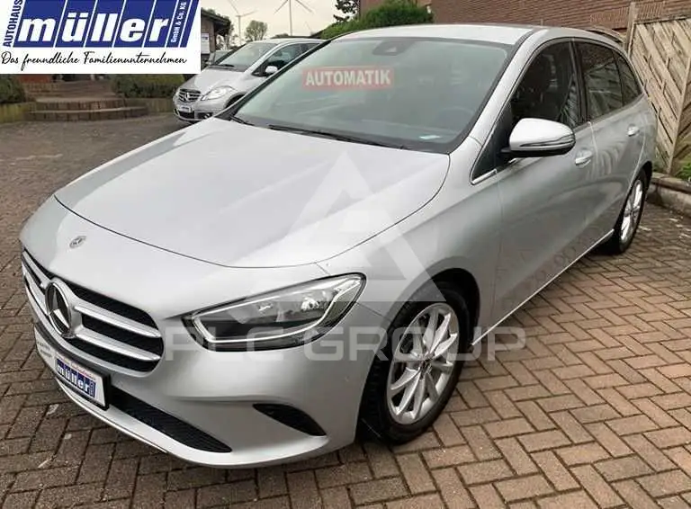 2019 Mercedes Benz B 180