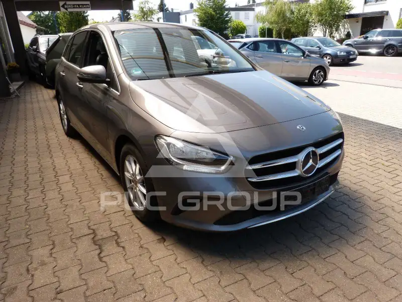 2019 Mercedes Benz B 180