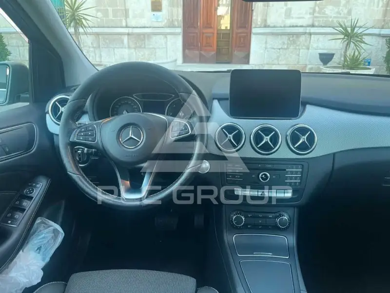 2019 Mercedes Benz B 180