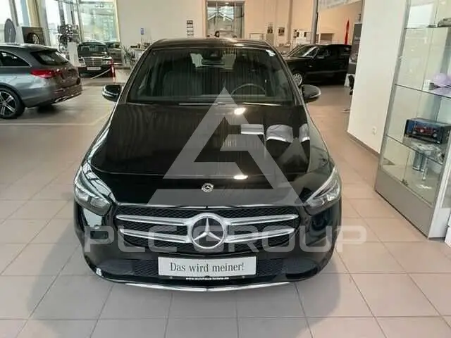 2019 Mercedes Benz B 180