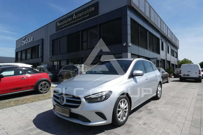 2019 Mercedes Benz B 180
