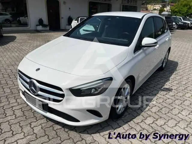 2019 Mercedes Benz B 180