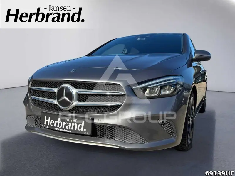 2019 Mercedes Benz B 180