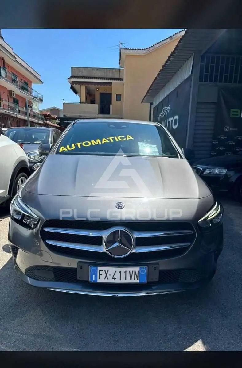 2019 Mercedes Benz B 180
