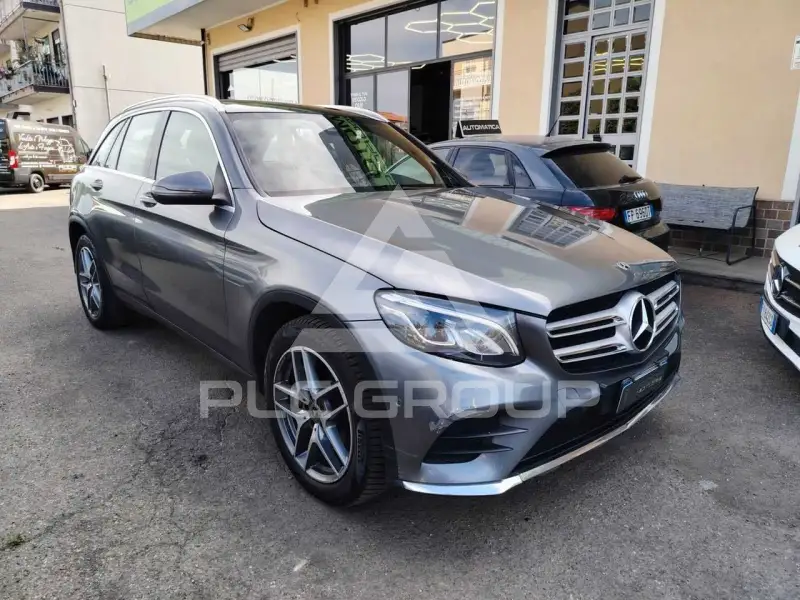 2019 Mercedes Benz GLC 220