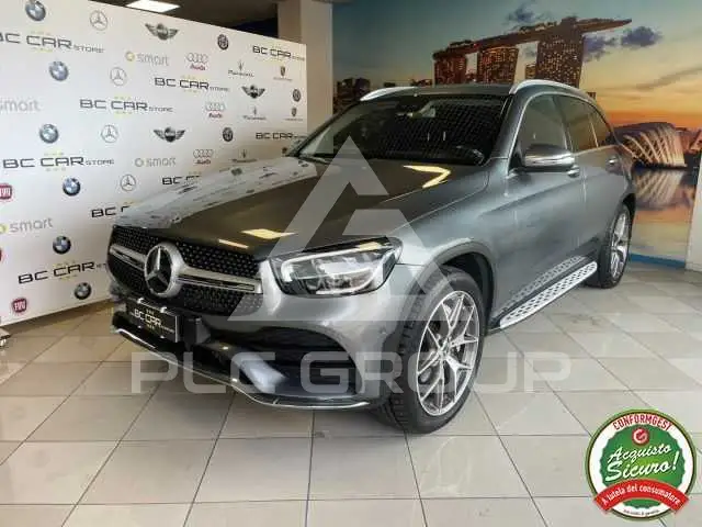 2019 Mercedes Benz GLC 220