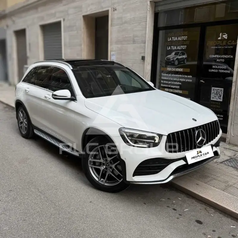 2019 Mercedes Benz GLC 220