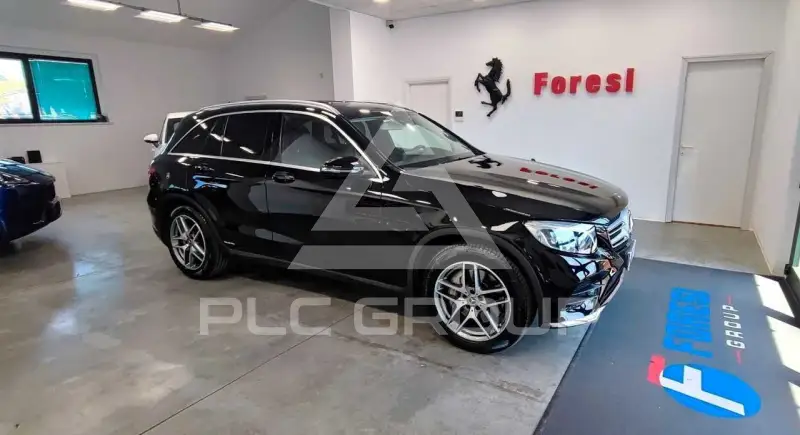 2019 Mercedes Benz GLC 220
