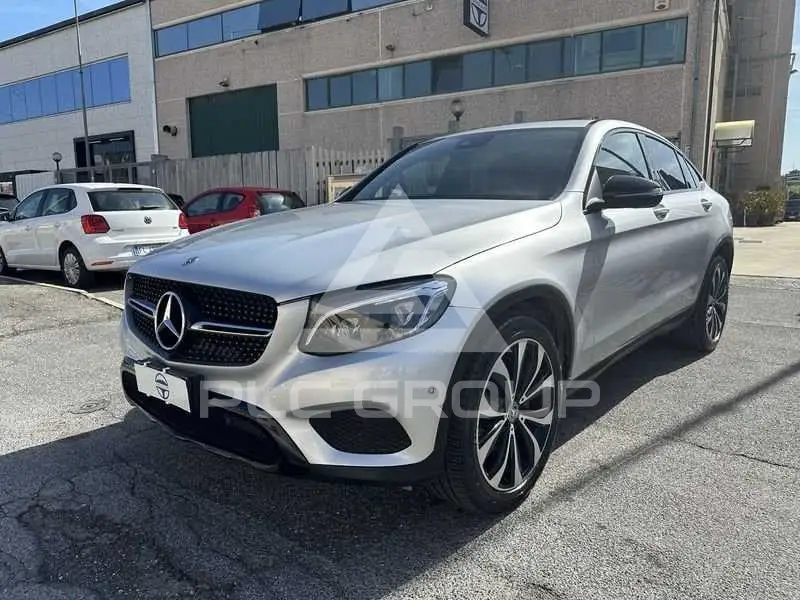 2019 Mercedes Benz GLC 220