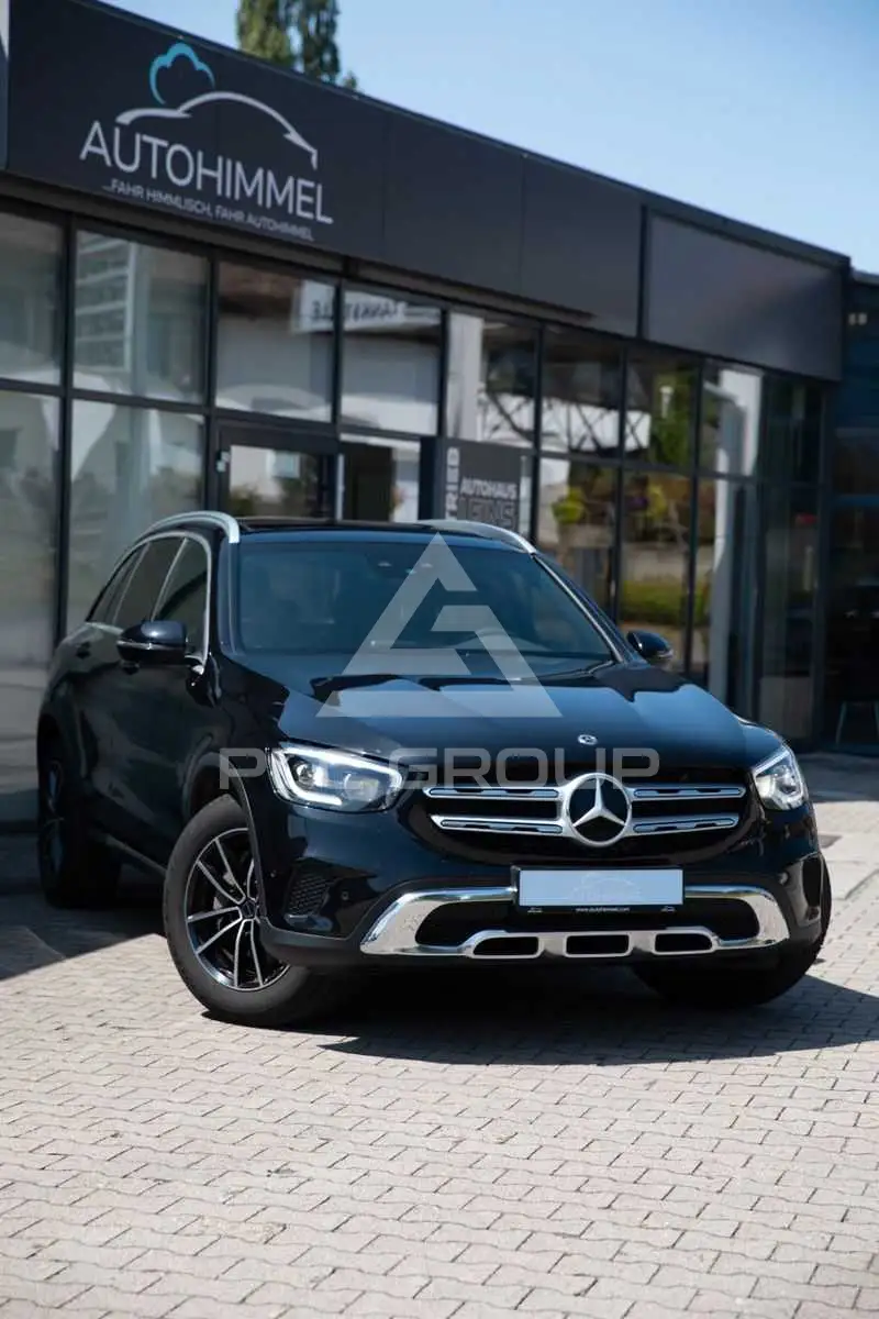 2019 Mercedes Benz GLC 220