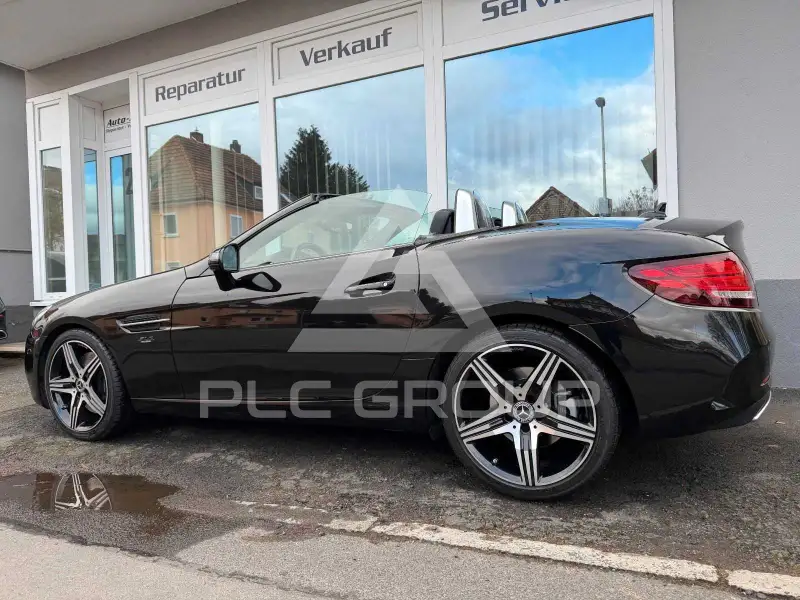 2019 Mercedes Benz SLC 300
