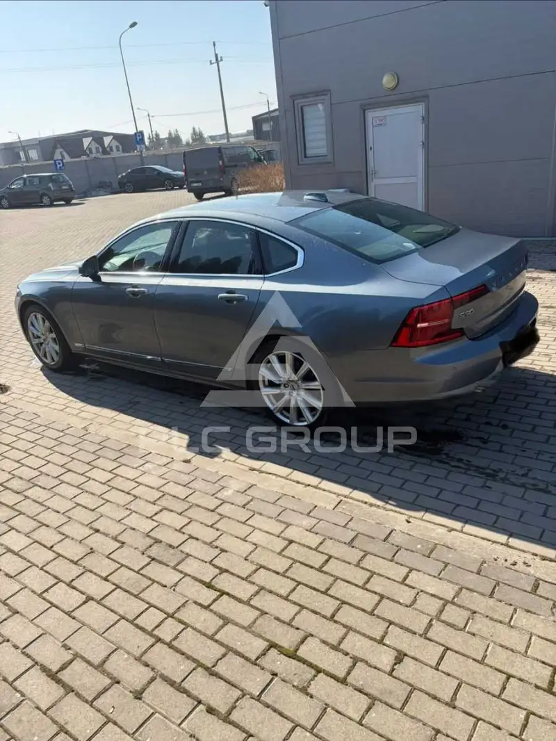 2019 Volvo S90