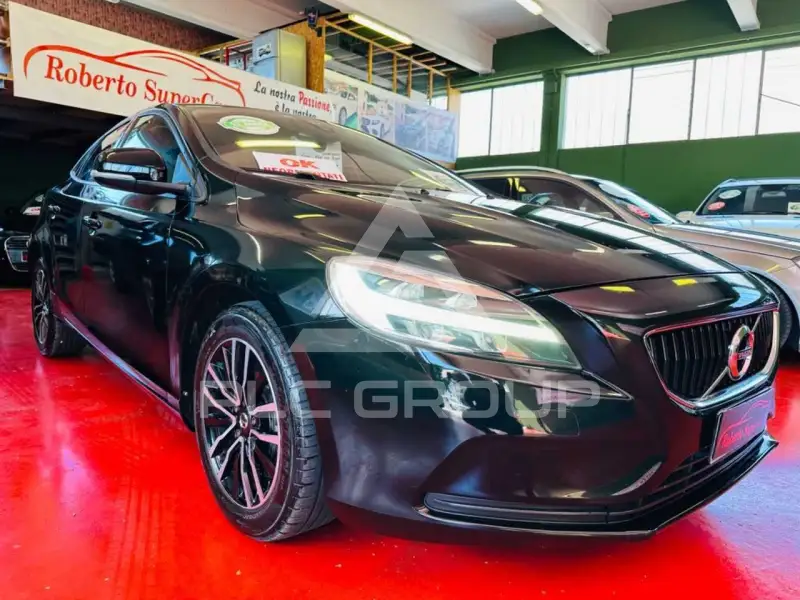 2019 Volvo V40