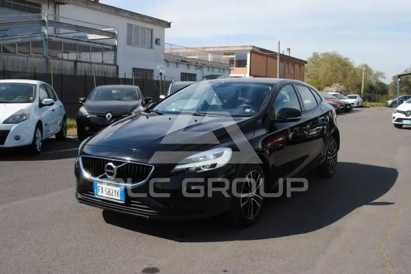 2019 Volvo V40