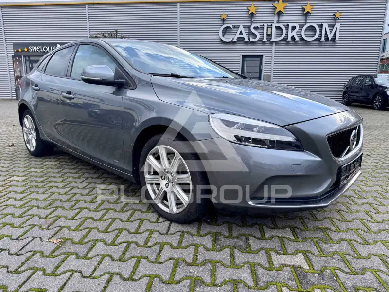 2019 Volvo V40