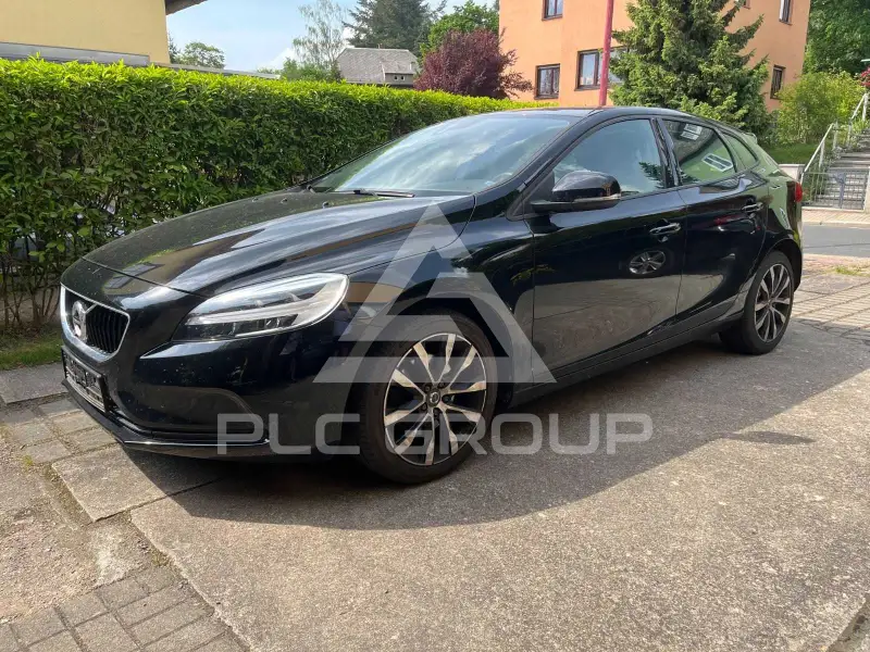 2019 Volvo V40