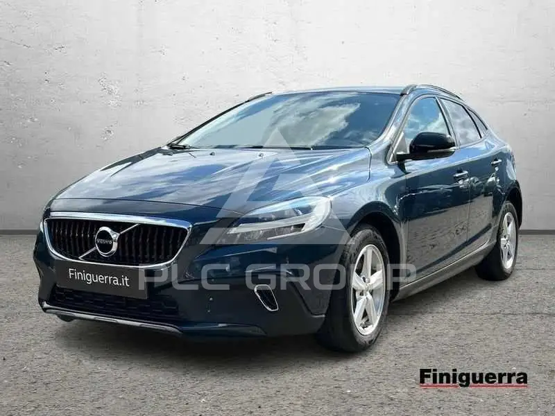 2019 Volvo V40