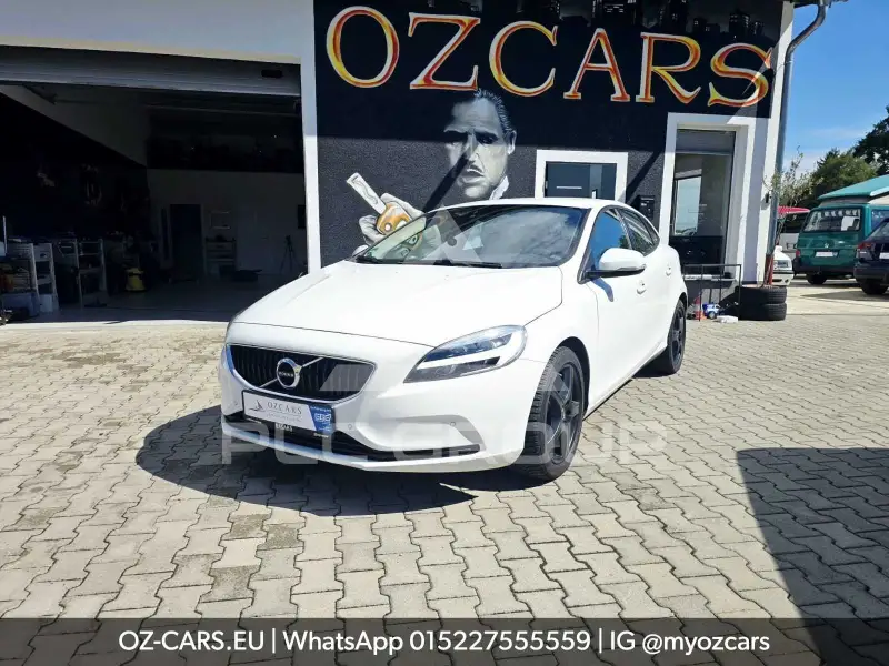 2019 Volvo V40