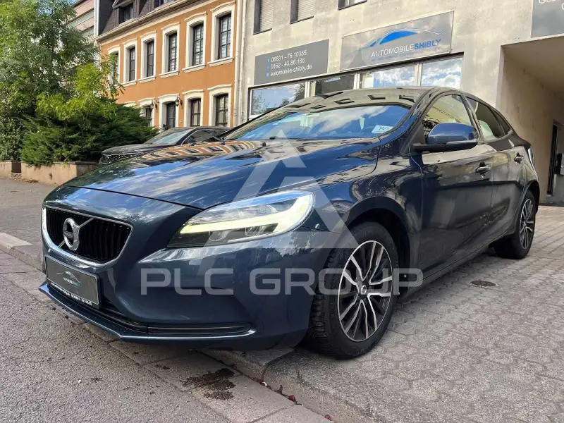 2019 Volvo V40